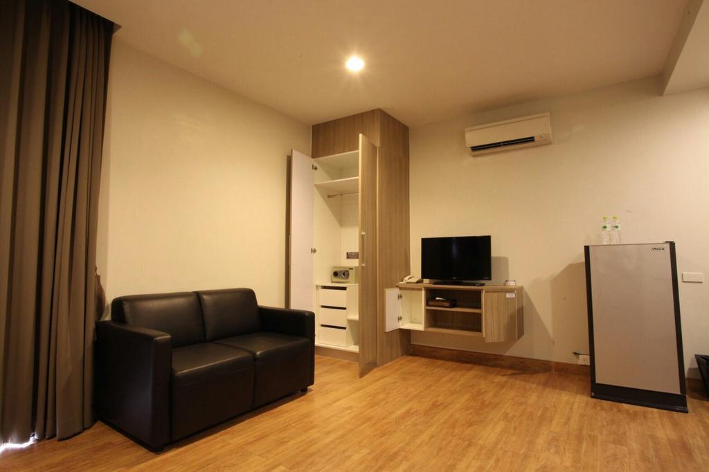 Narita Amata Hotel Chonburi Bagian luar foto