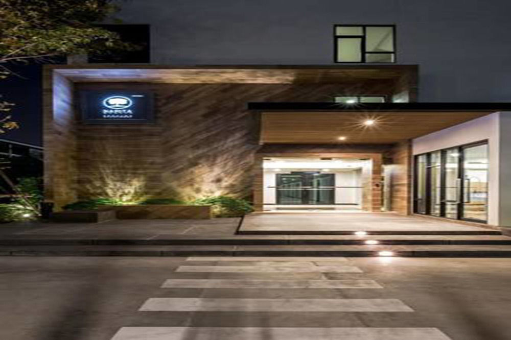 Narita Amata Hotel Chonburi Bagian luar foto