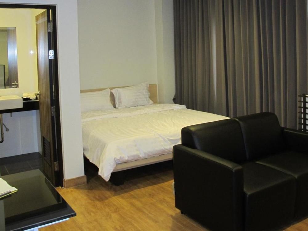 Narita Amata Hotel Chonburi Bagian luar foto
