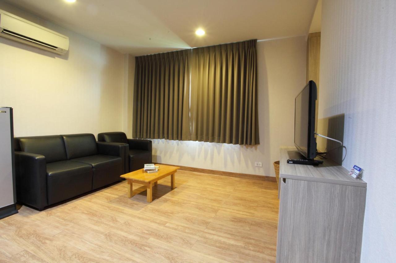 Narita Amata Hotel Chonburi Bagian luar foto